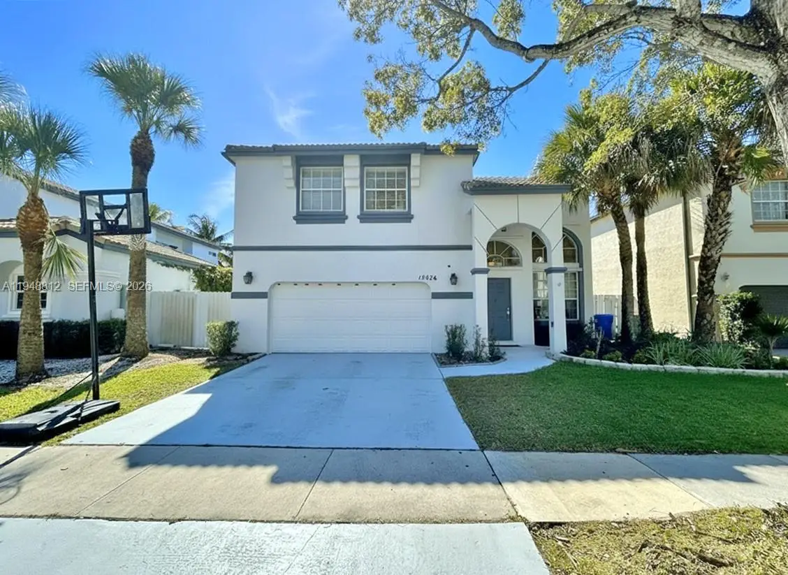 15826 NW 11th St, Pembroke Pines, FL 33028 - Image #1