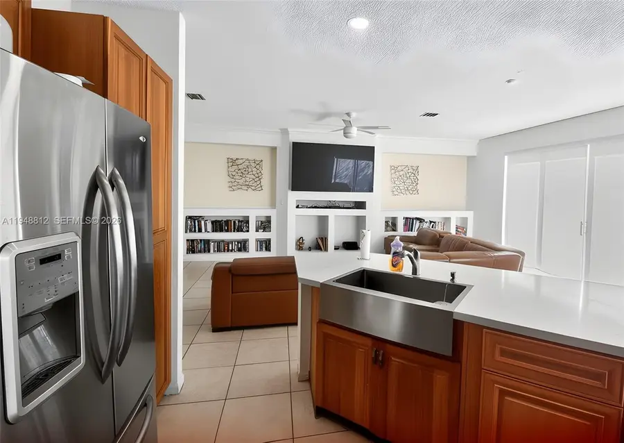 15826 NW 11th St, Pembroke Pines, FL 33028 - Image #3