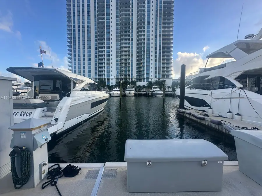 17211 Biscayne Blvd # 051, North Miami Beach, FL 33160 - Image #2