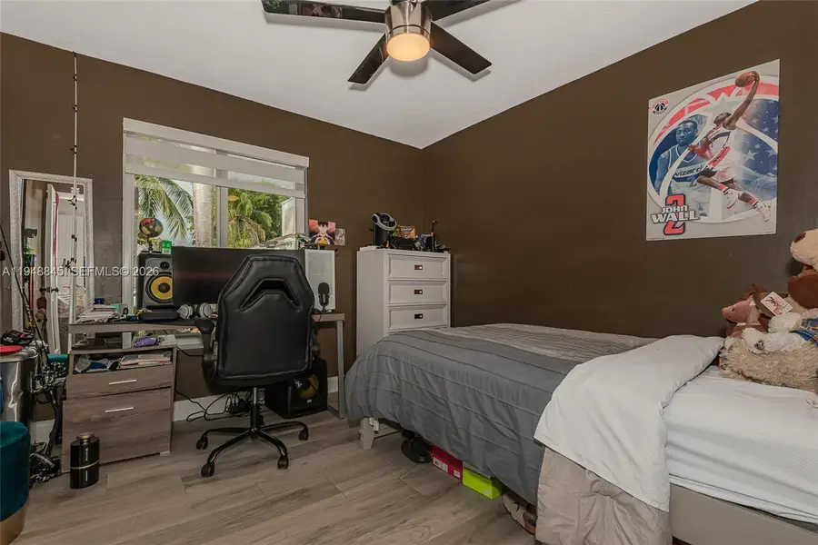 22173 SW 98th Ct, Cutler Bay, FL 33190 - Image #2