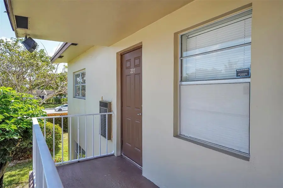 7200 NW 4th Pl #201, Margate, FL 33063 - Image #2