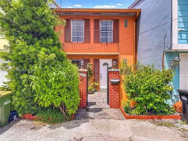 2205 NE 123rd St #2205, North Miami, FL 33181