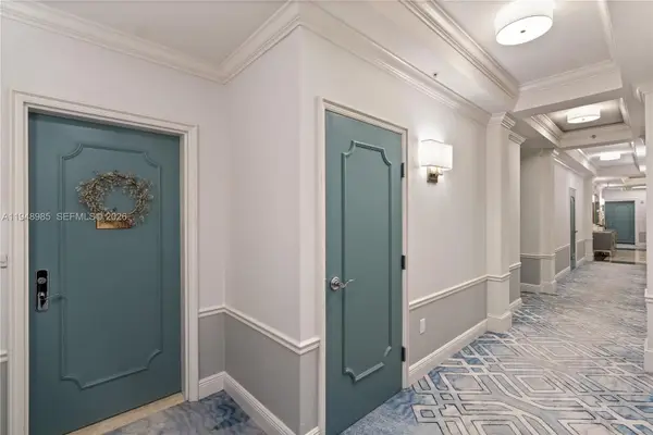 3350 SW 27 Ave #PH-2203, Coconut Grove, FL 33133