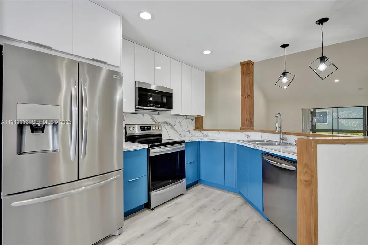 155 Love Cres, Royal Palm Beach, FL 33411 - #1