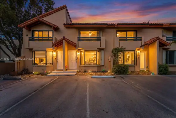 7858 SW 102nd Ln, Miami, FL 33156