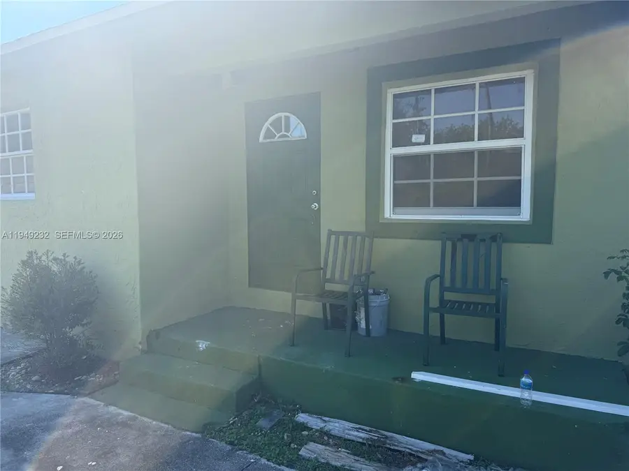 2910 NW 25th St, Fort Lauderdale, FL 33311 - #2