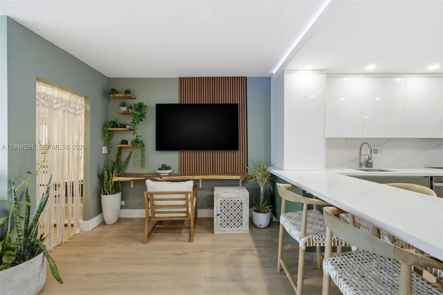 2301 Collins Ave #1429, Miami Beach, FL 33139 - Image #3