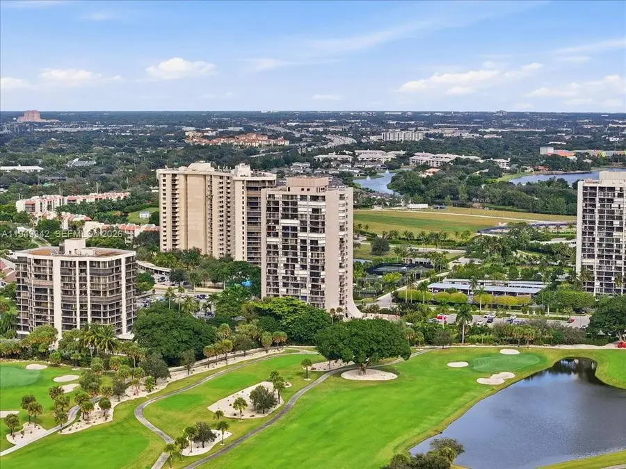 2425 Presidential Way #1706, West Palm Beach, FL 33401 - Image #2