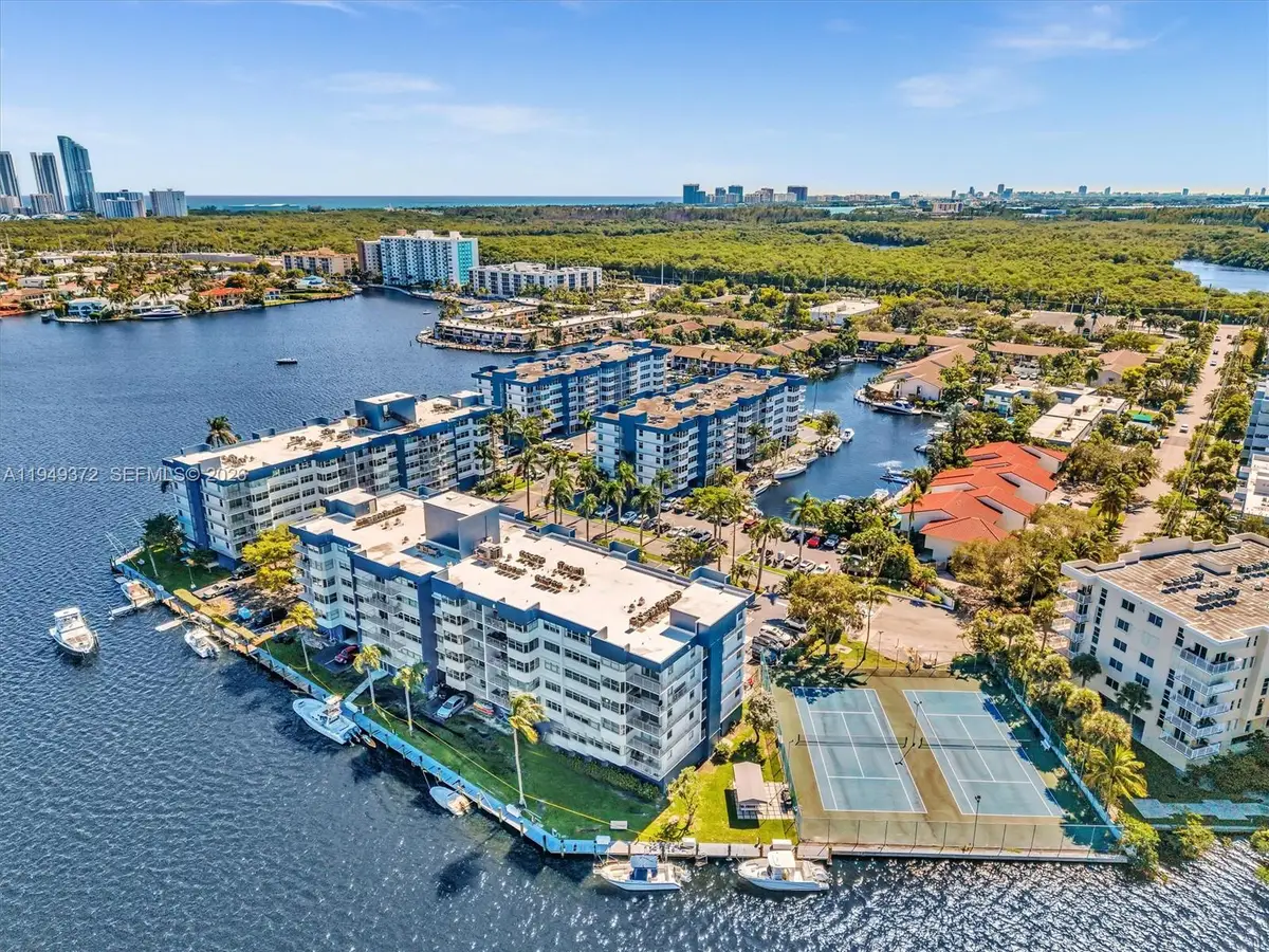 16565 NE 26th Ave #4E, North Miami Beach, FL 33160 - #1