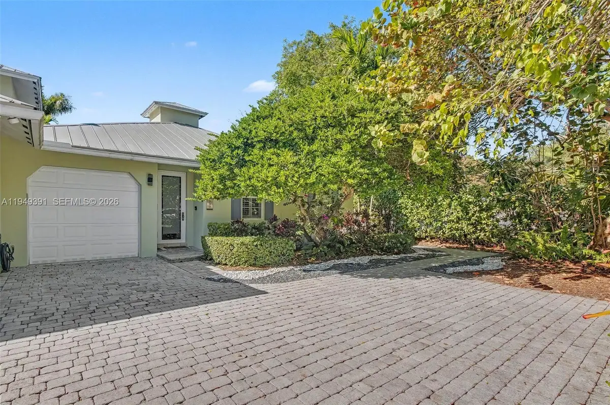 10530 SW 77th Ave #1, Pinecrest, FL 33156 - Image #1