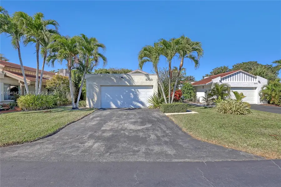 5703 Ainsley Ct, Boynton Beach, FL 33437 - Image #2