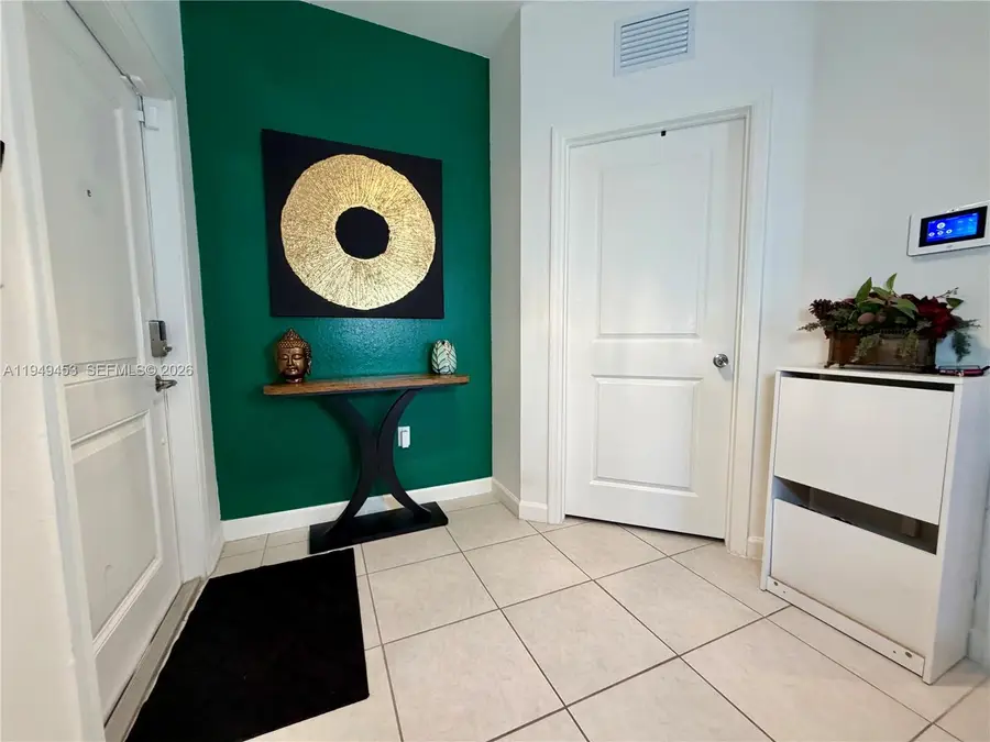 12990 SW 232nd Ln, Princeton, FL 33170 - Image #3