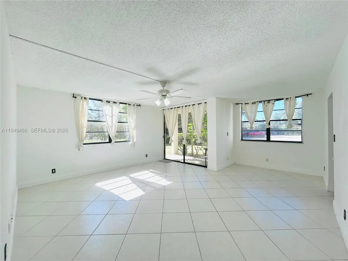 6190 Woodlands Blvd #113, Tamarac, FL 33319 - #1