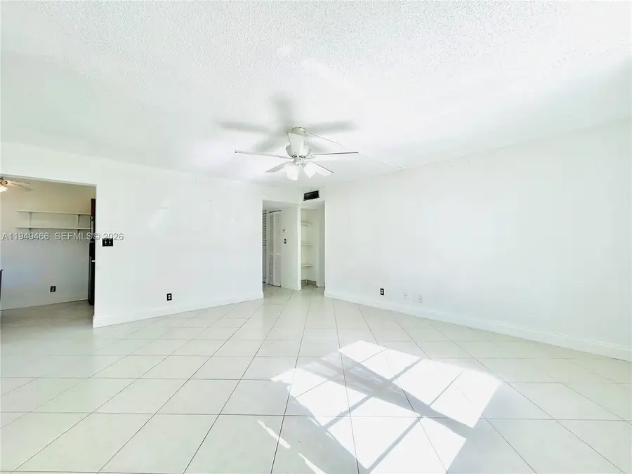 6190 Woodlands Blvd #113, Tamarac, FL 33319 - #2