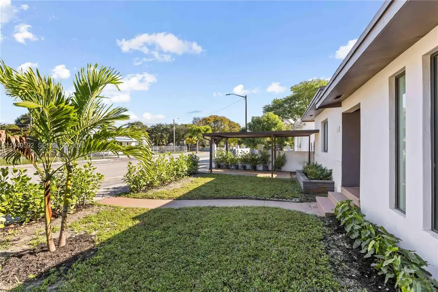 818 NW 47th St, Miami, FL 33127 - #2