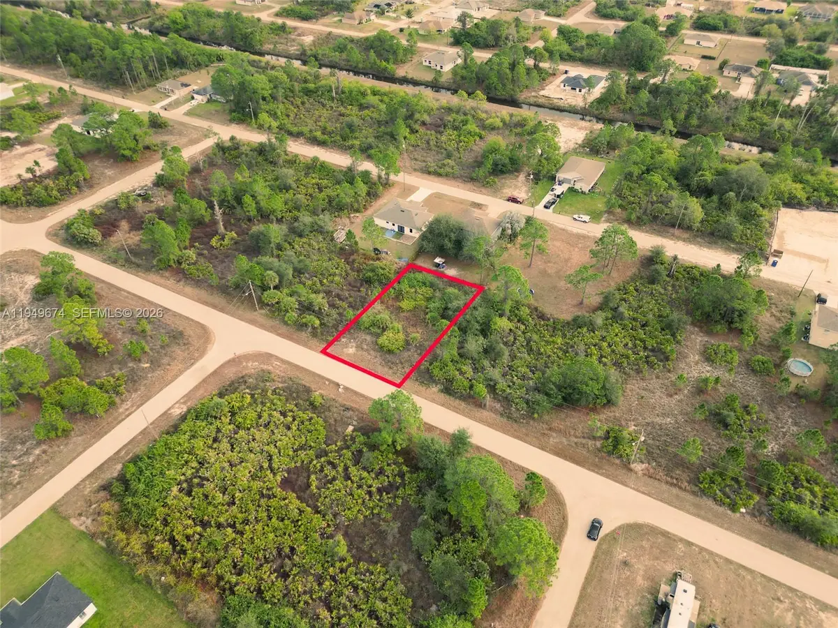 549 Beach Ave S, Lehigh Acres, FL 33974 - Image #1