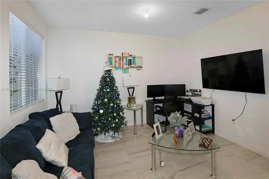 2432 SE 10th Ct, Homestead, FL 33035 - #3