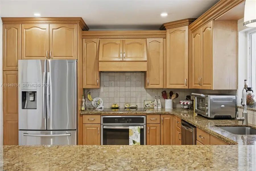 7935 NW 162nd St, Miami Lakes, FL 33016 - #3