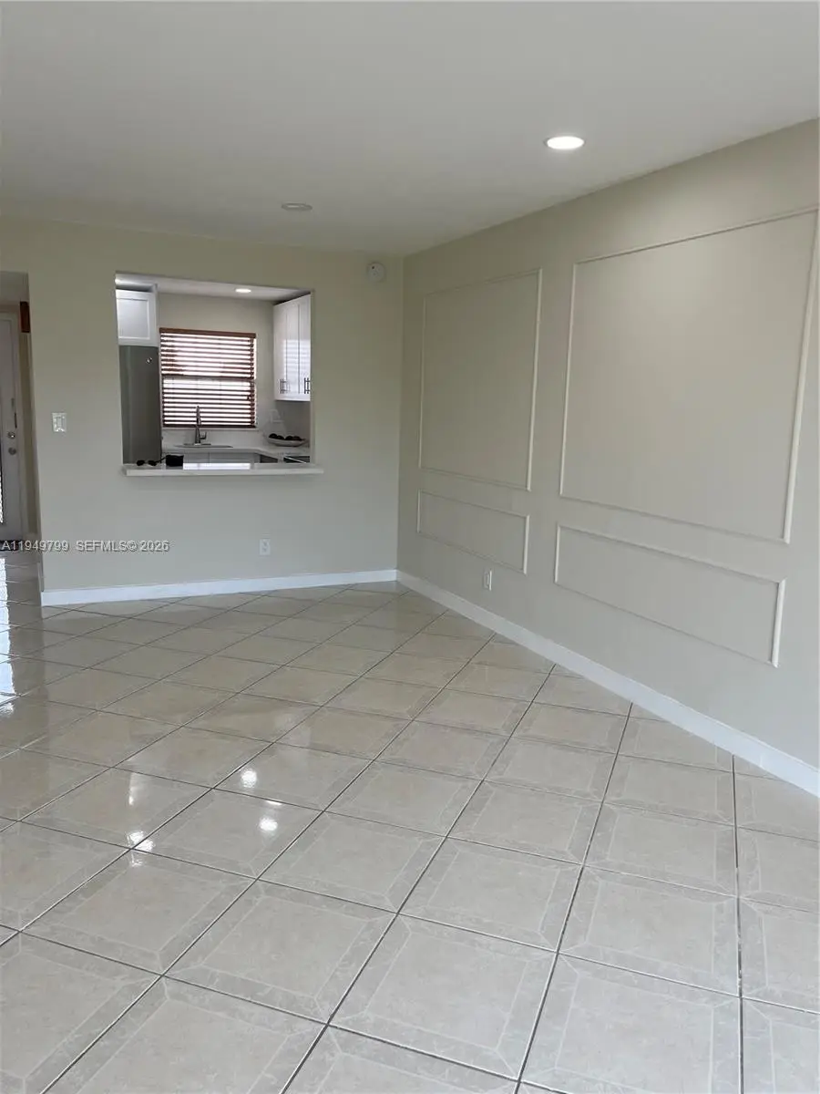 8891 Sunrise Lakes Blvd #308, Sunrise, FL 33322 - Image #2