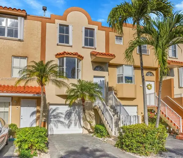 390 NW 86th Ct #803, Miami, FL 33126