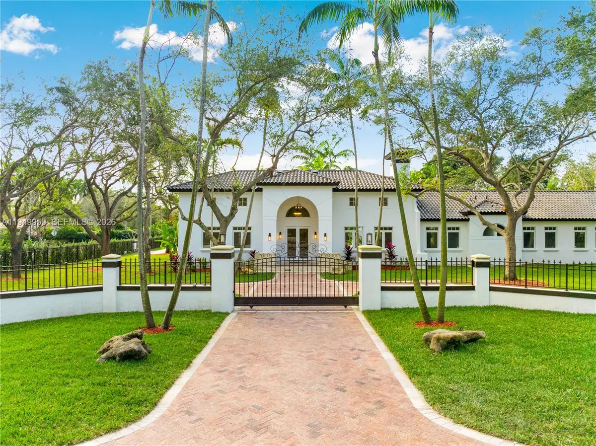 6200 SW 130th Ter, Pinecrest, FL 33156 - Image #1