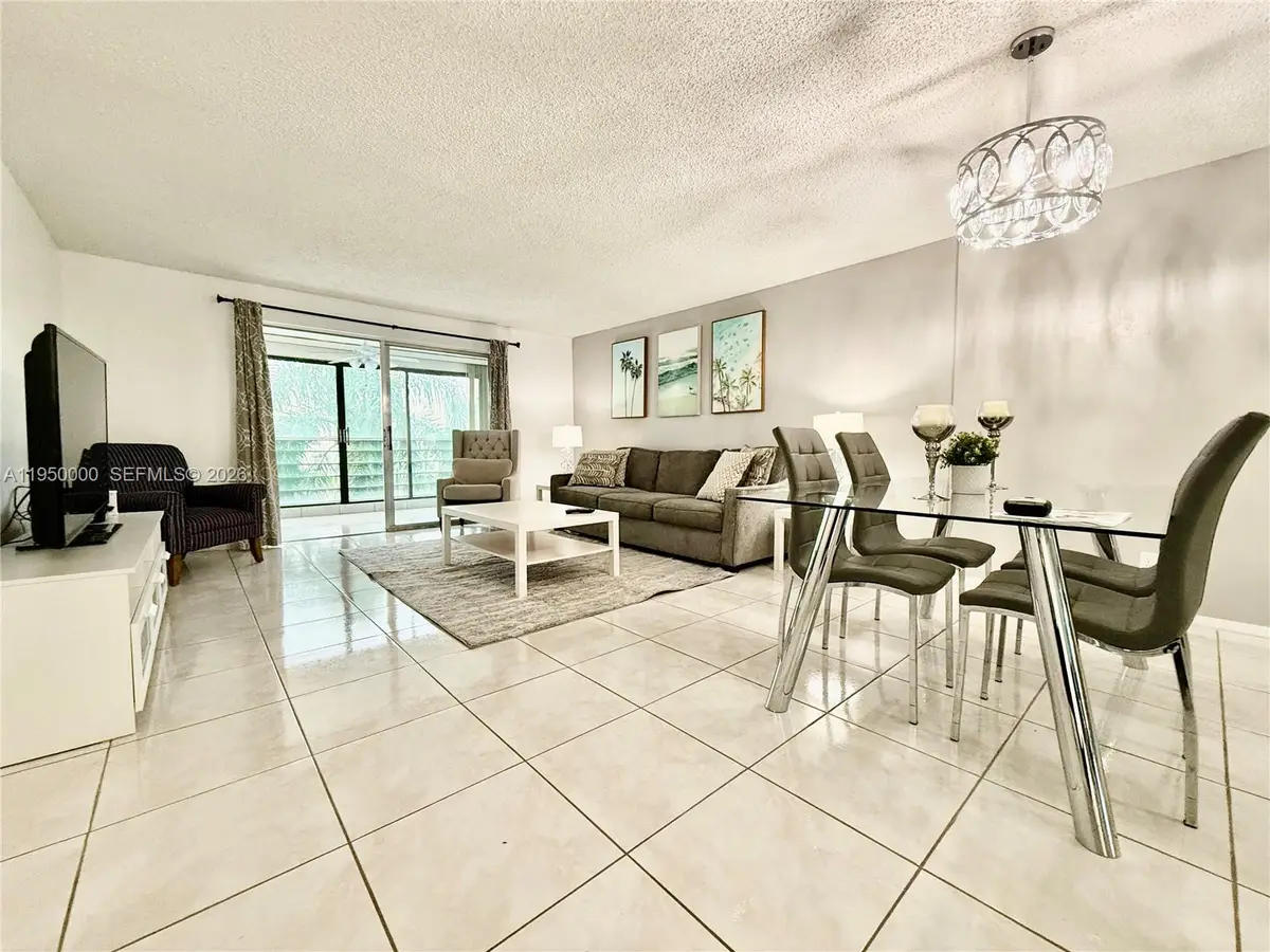 131 SE 3rd Ave #305, Dania Beach, FL 33004 - Image #1