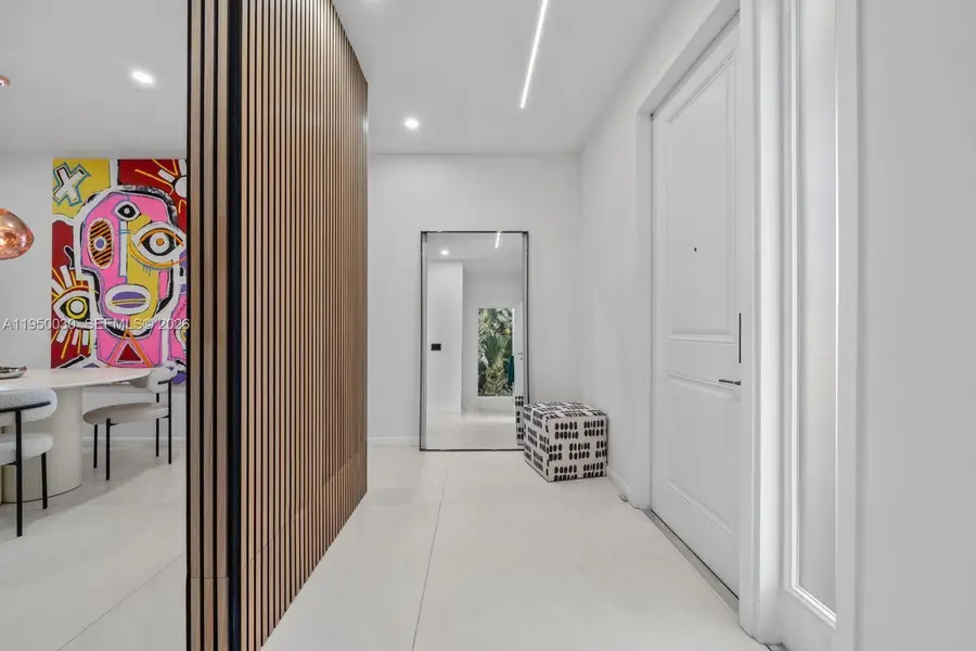 421 NW 17th St, Fort Lauderdale, FL 33311 - #3