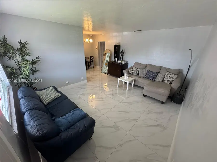 1825 Cleveland St #15, Hollywood, FL 33020 - Image #3