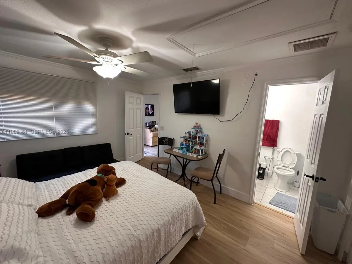 6370 Royal Woods Dr, Fort Myers, FL 33908 - Image #1