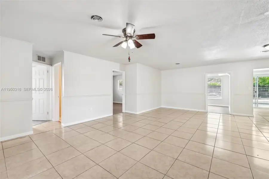 334 NW 12th Ave, Boca Raton, FL 33486 - Image #3