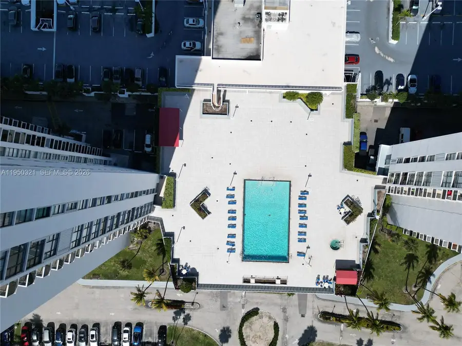 3675 N Country Club Dr #210, Aventura, FL 33180 - #3