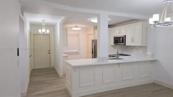 370 NW 76th Ave #204, Margate, FL 33063