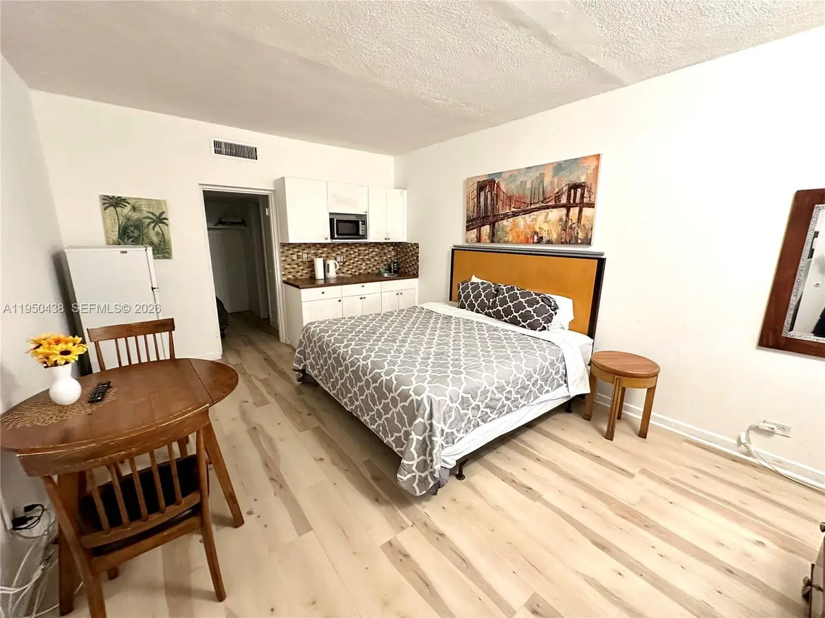 26 Diplomat Pkwy #2325, Hallandale Beach, FL 33009 - Image #1