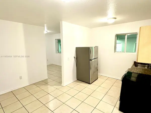 1021 NW 3rd St #307, Miami, FL 33128