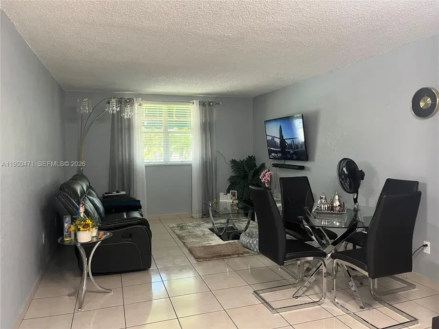 606 W 81st St #210, Hialeah, FL 33014 - #3