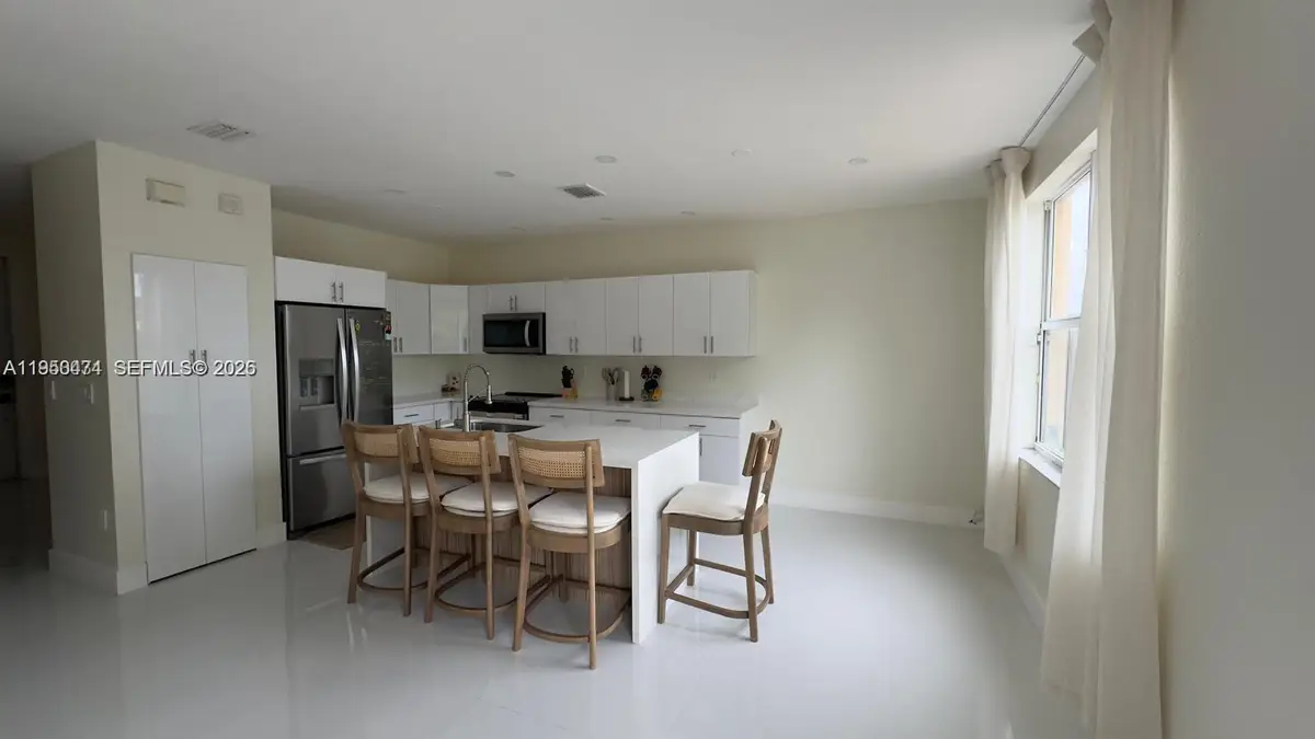 949 NE 42nd Ave, Homestead, FL 33033 - #1