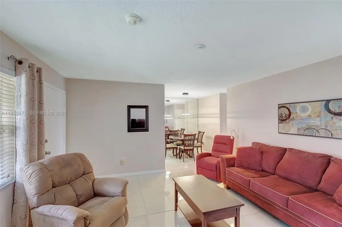 17001 NE 13th Ave #306, Miami, FL 33162 - Image #1