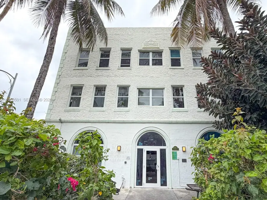802 Euclid Ave #301, Miami Beach, FL 33139 - Image #2