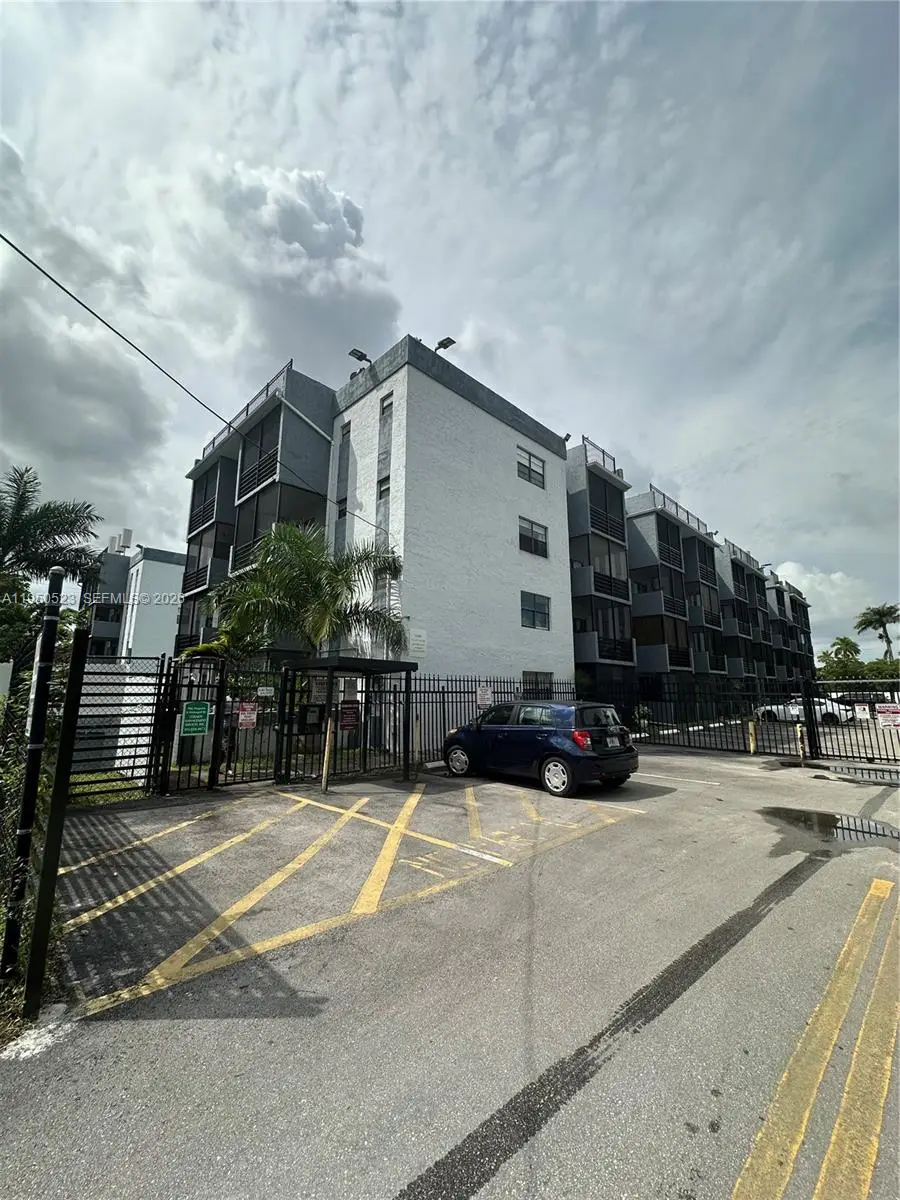 13500 NE 3rd Ct #408, North Miami, FL 33161 - #1