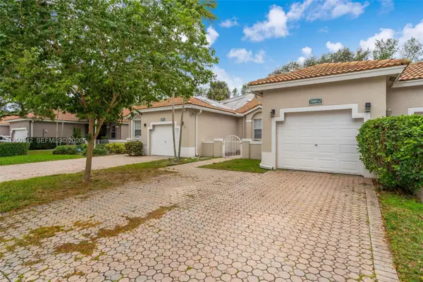 7980 S Aragon Blvd #2, Sunrise, FL 33322