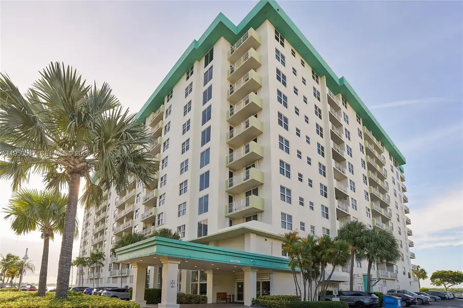 10350 W Bay Harbor Dr #8F, Bay Harbor Islands, FL 33154 - Image #2