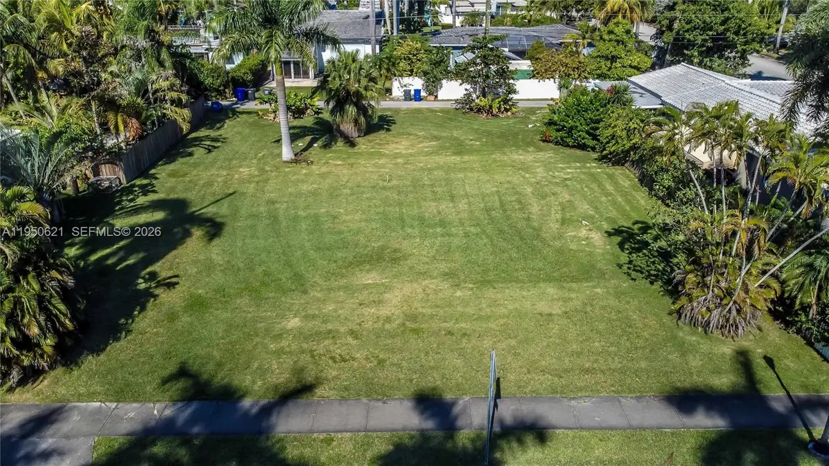 1211 Tyler St, Hollywood, FL 33019 - Image #1