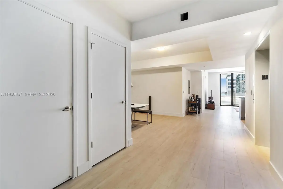 1010 Brickell Ave #1404, Miami, FL 33131 - Image #1