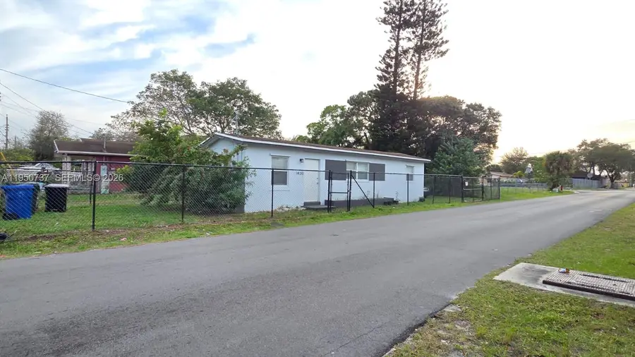1430 NW 7th St, Fort Lauderdale, FL 33311 - #2