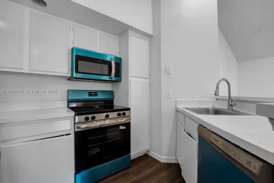 3340 N Pinewalk Dr N #1527, Margate, FL 33063 - Image #3