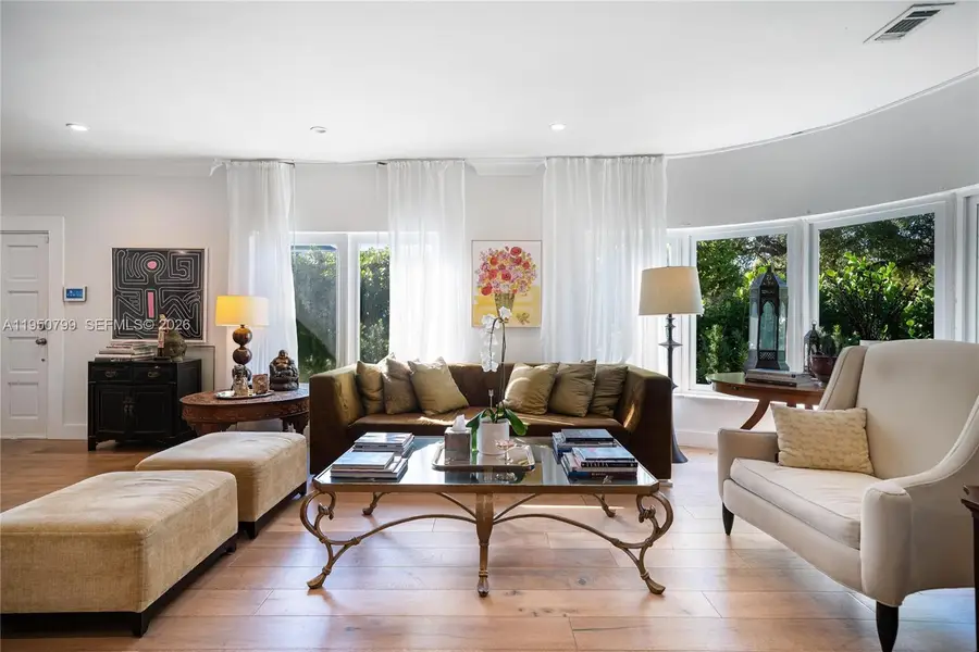 463 W 62nd St, Miami Beach, FL 33140 - Image #2