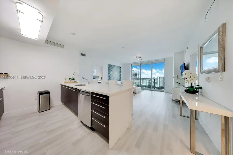 90 SW 3rd St #3109, Miami, FL 33130 - Image #3