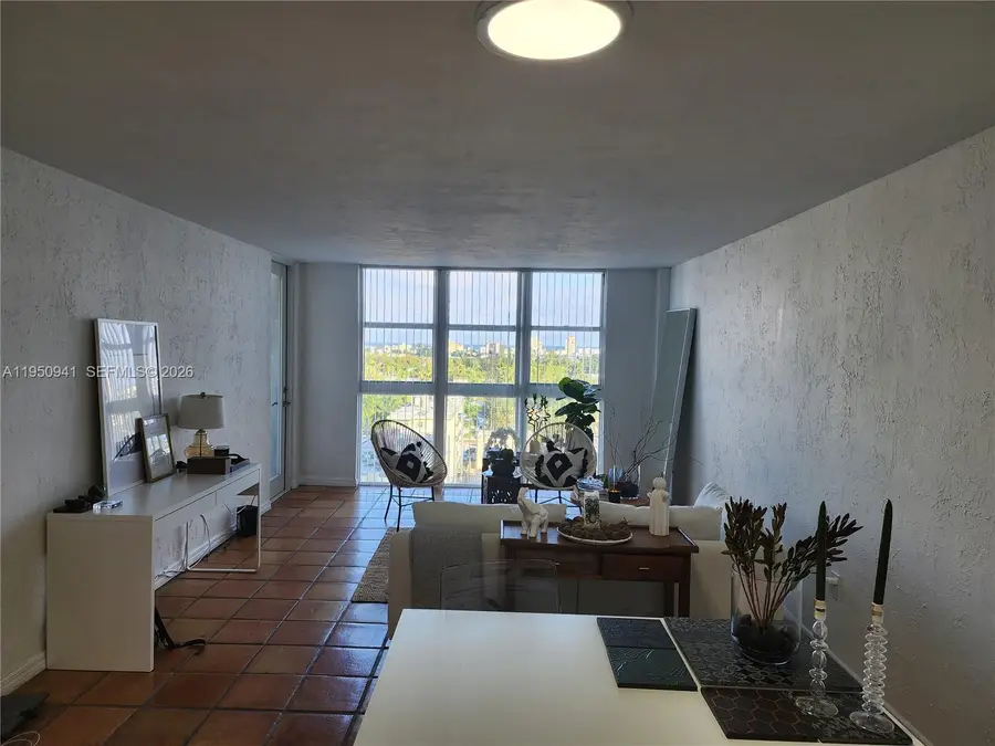 1228 West Ave #909, Miami Beach, FL 33139 - Image #3