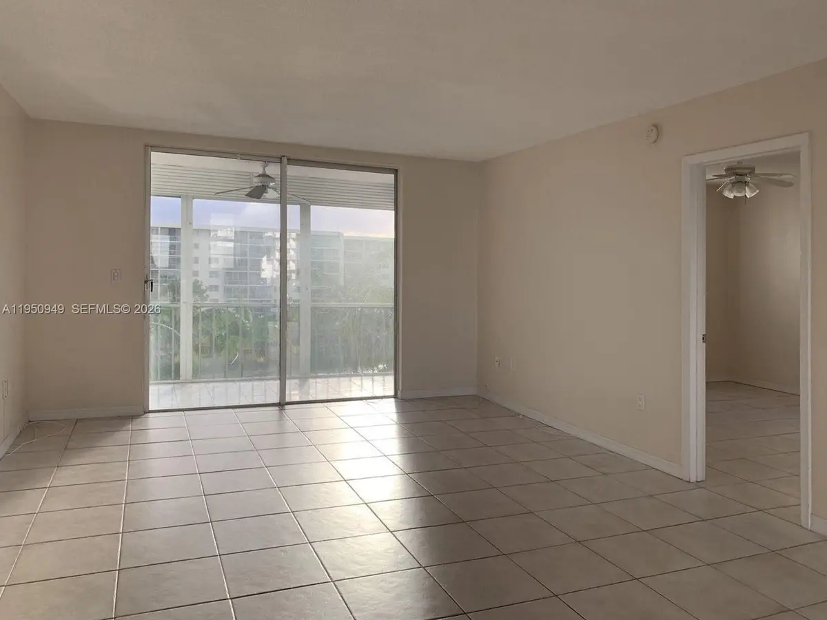 2855 Leonard Dr #H404, Aventura, FL 33160 - #1