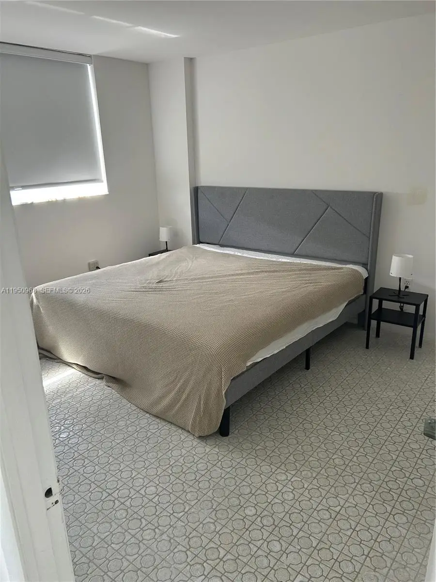 401 Ocean Dr #810, Miami Beach, FL 33139 - #3